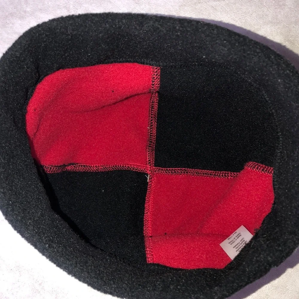 Youth/Jovenes Unisex Winter Fleece Jester Hat - Red, & Black Size 4-16